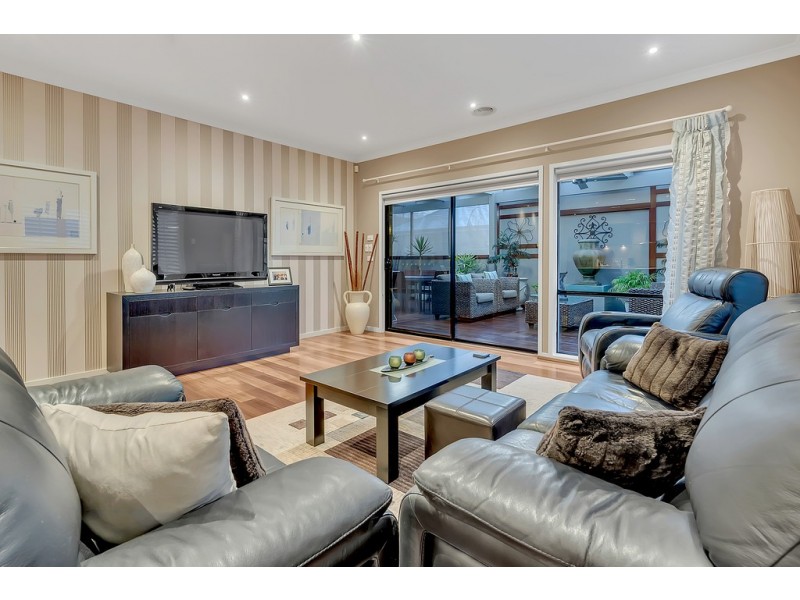 5 Langford Drive, Craigieburn VIC 3064