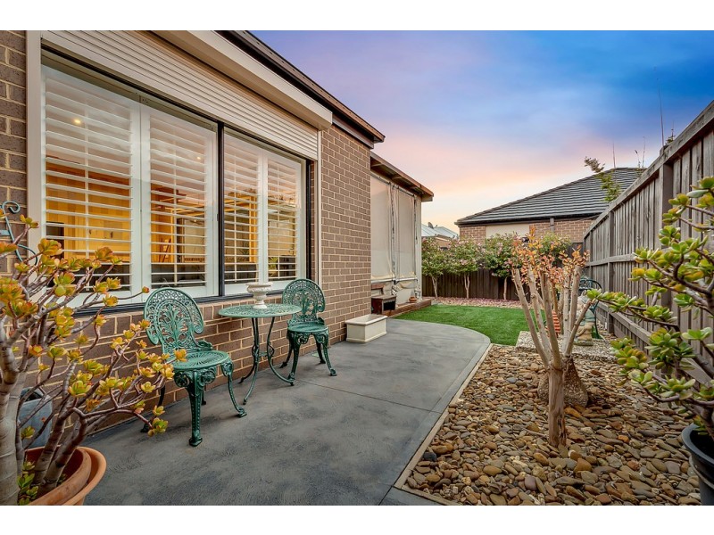 5 Langford Drive, Craigieburn VIC 3064