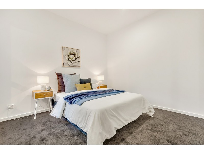 18 Mottlecah Circuit, Craigieburn VIC 3064