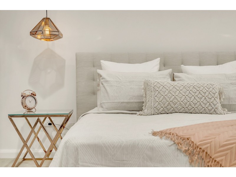 9 Emblem Way, Craigieburn VIC 3064