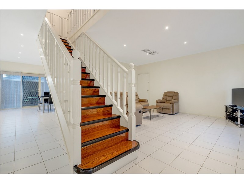 1 De Garis Lane, Roxburgh Park VIC 3064