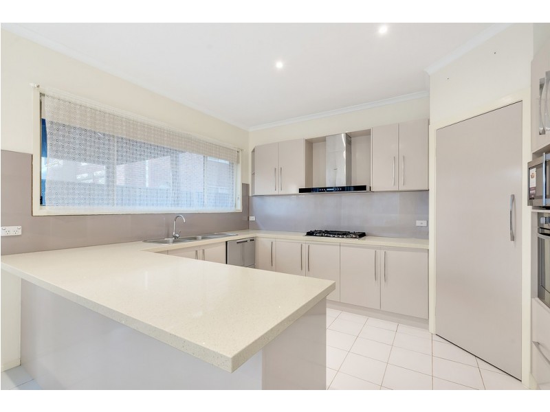 1 De Garis Lane, Roxburgh Park VIC 3064