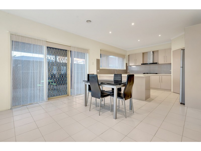 1 De Garis Lane, Roxburgh Park VIC 3064