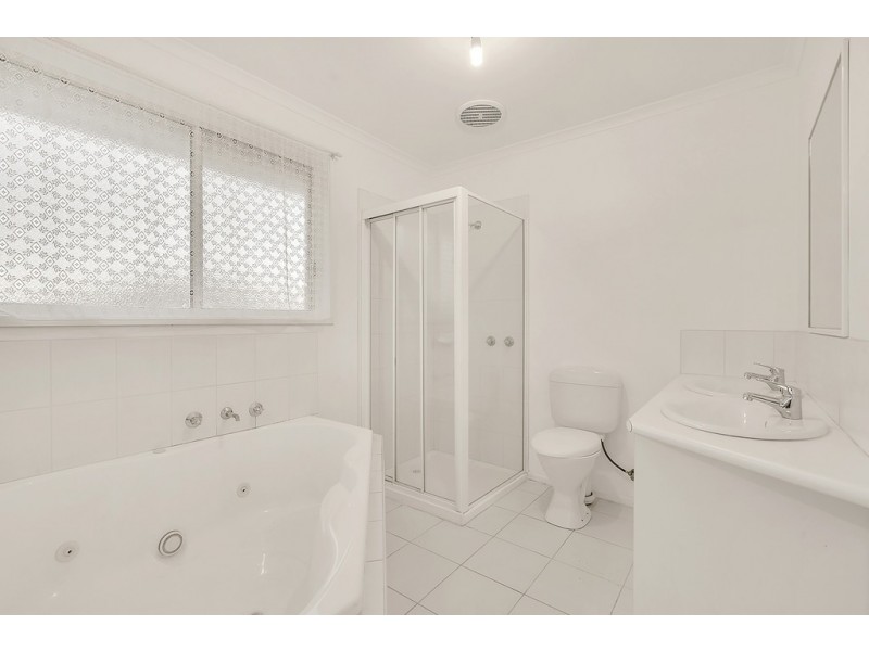 1 De Garis Lane, Roxburgh Park VIC 3064