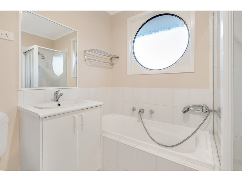 1 De Garis Lane, Roxburgh Park VIC 3064