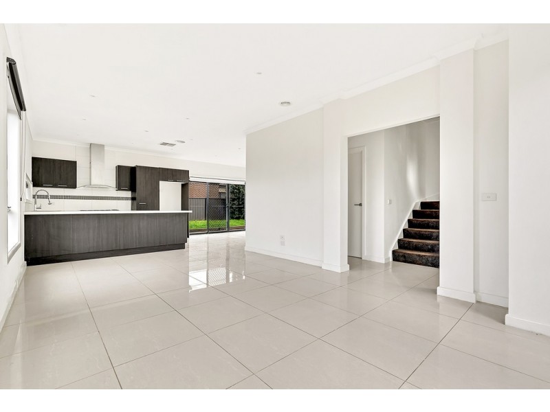 48 Hyde Park Avenue, Craigieburn VIC 3064