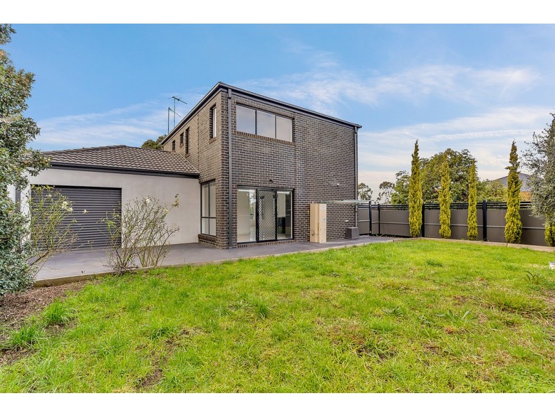 48 Hyde Park Avenue, Craigieburn VIC 3064