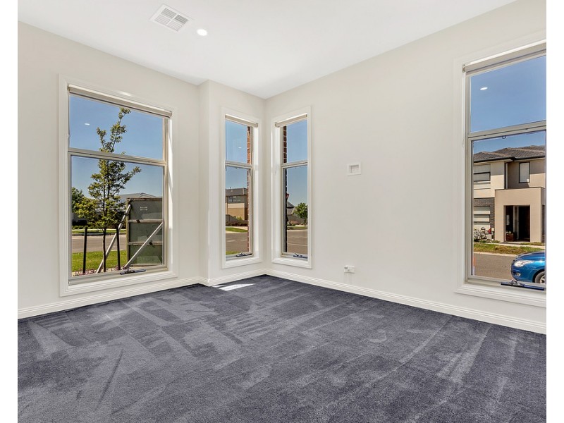 97 Horizon Blvd, Greenvale VIC 3059