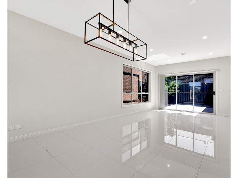 97 Horizon Blvd, Greenvale VIC 3059