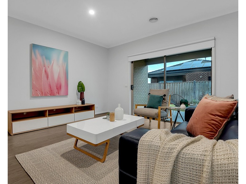 7 Chevery Street, Mickleham VIC 3064