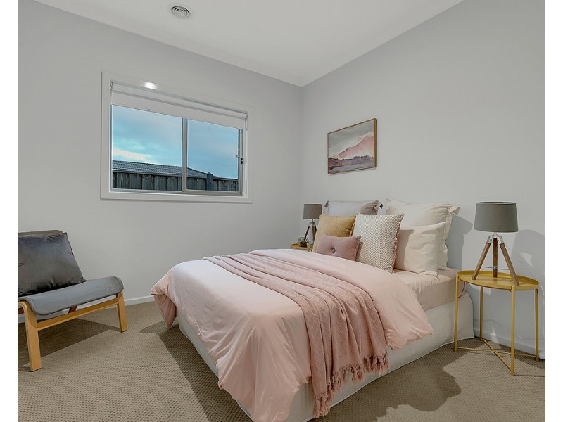 7 Chevery Street, Mickleham VIC 3064