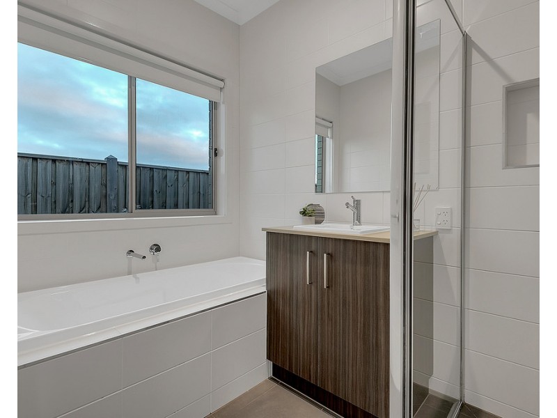 7 Chevery Street, Mickleham VIC 3064