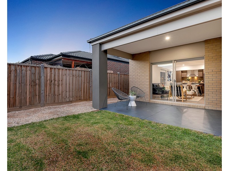 7 Chevery Street, Mickleham VIC 3064