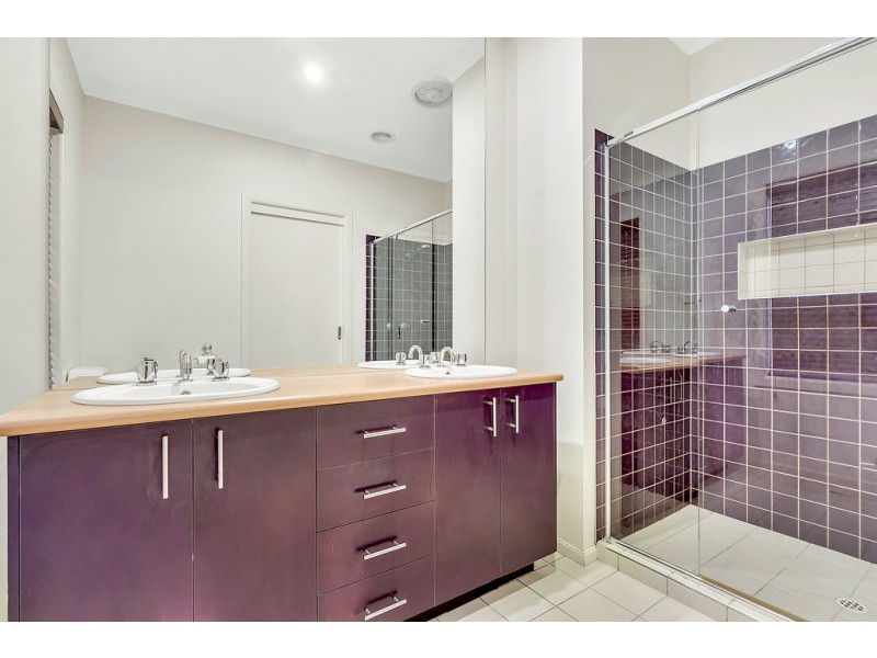 3 Kirribilli Close, Craigieburn VIC 3064