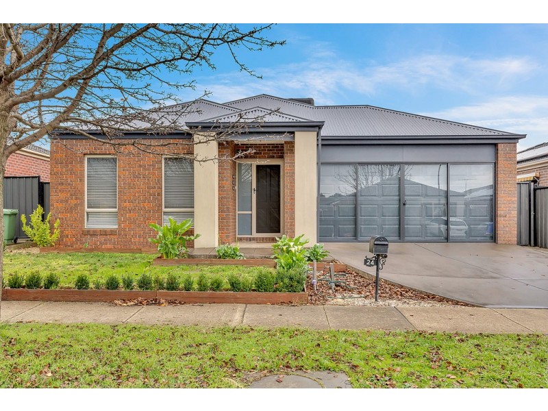 24 Greenham Avenue, Craigieburn VIC 3064