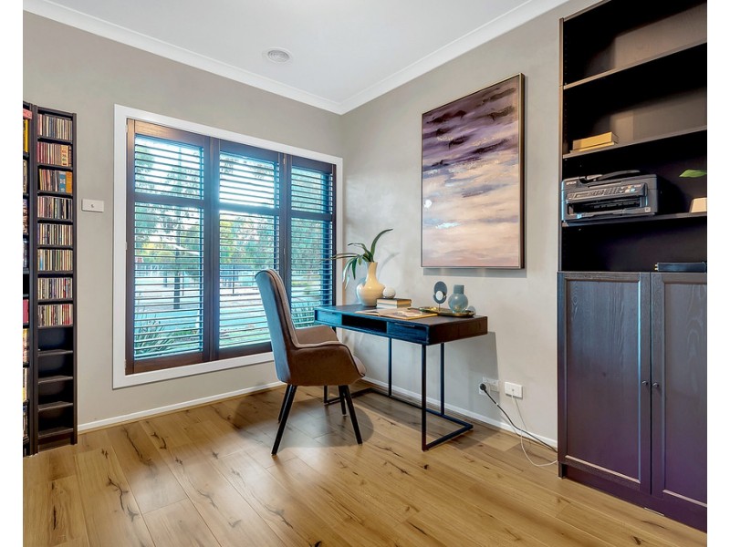 15 Hampton Street, Craigieburn VIC 3064