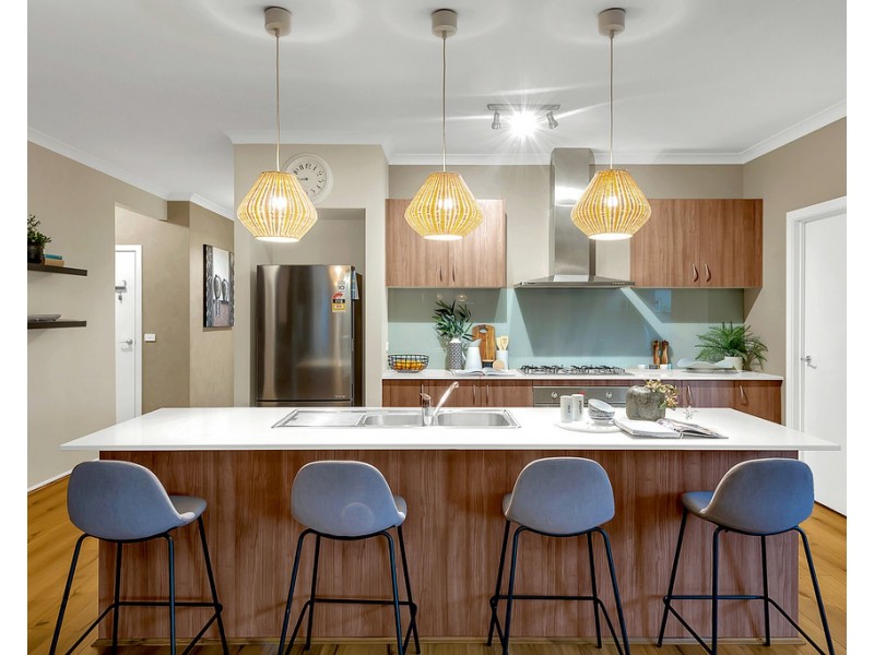 15 Hampton Street, Craigieburn VIC 3064