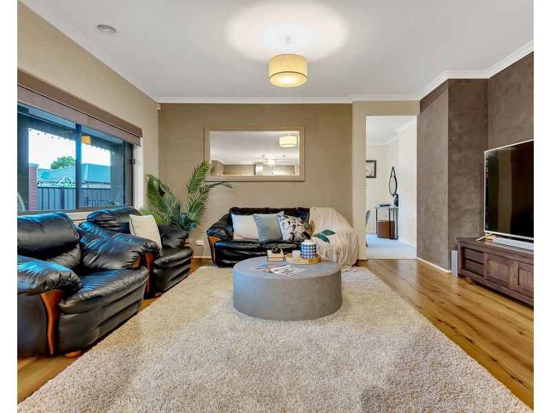 15 Hampton Street, Craigieburn VIC 3064