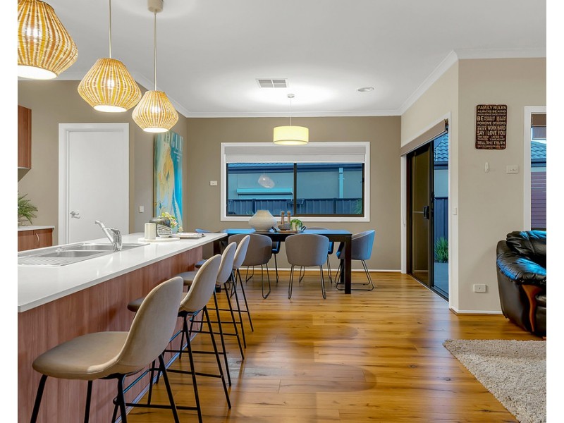 15 Hampton Street, Craigieburn VIC 3064