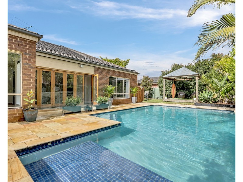 2 Renfrey Place, Craigieburn VIC 3064