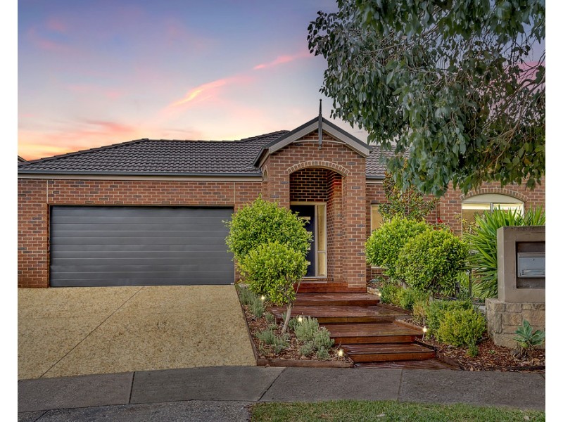 2 Renfrey Place, Craigieburn VIC 3064