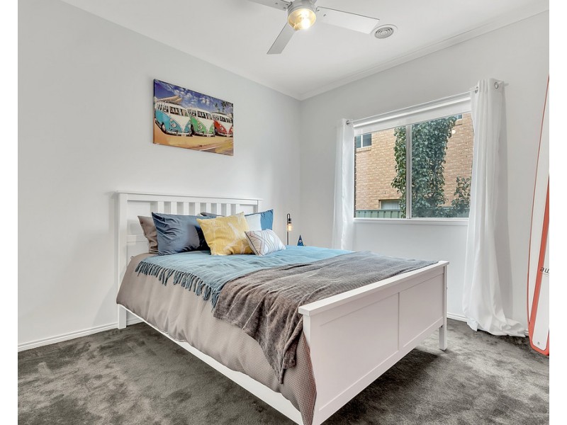 2 Renfrey Place, Craigieburn VIC 3064