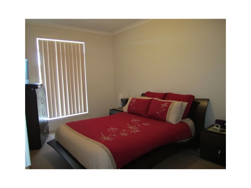 27 The Garlands, Craigieburn VIC 3064