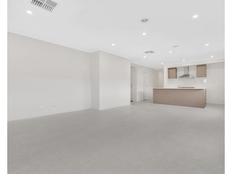 26 Bookham Circuit, Kalkallo VIC 3064