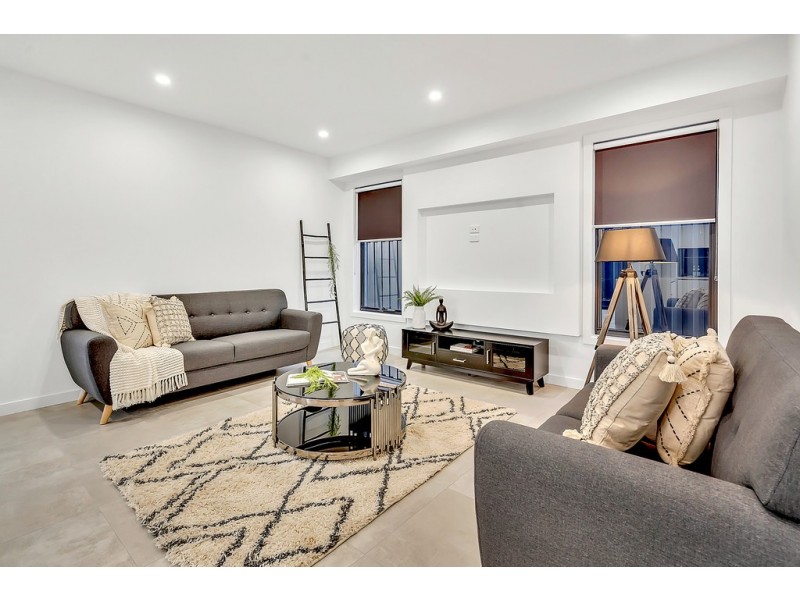 1 Divan Place, Craigieburn VIC 3064