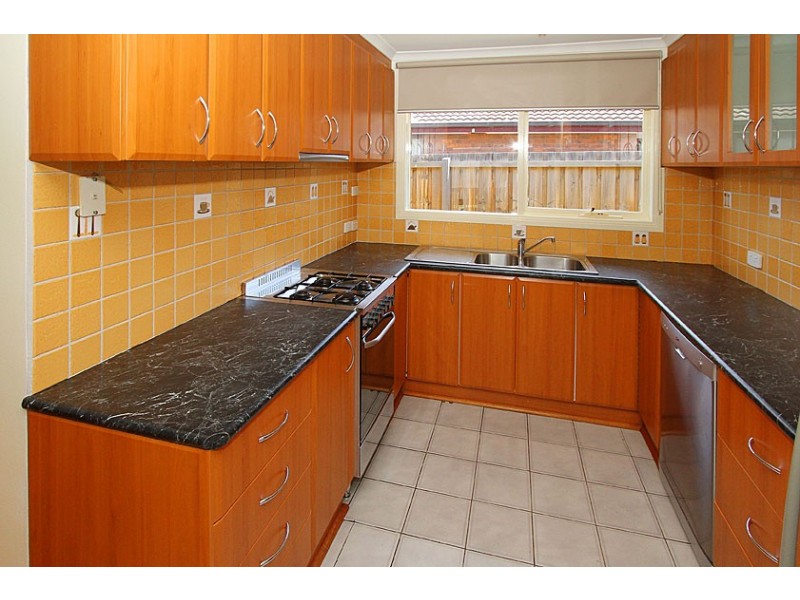 5 Rokeby Crescent, Craigieburn VIC 3064