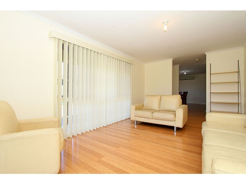 5 Rokeby Crescent, Craigieburn VIC 3064