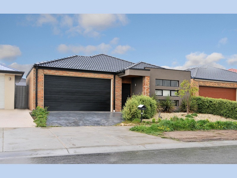 20 Centennial Park Drive, Craigieburn VIC 3064