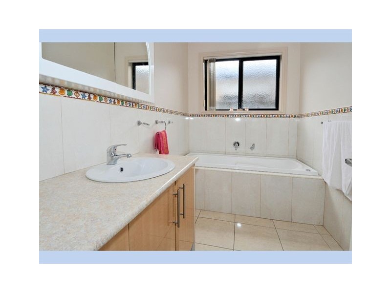 20 Centennial Park Drive, Craigieburn VIC 3064