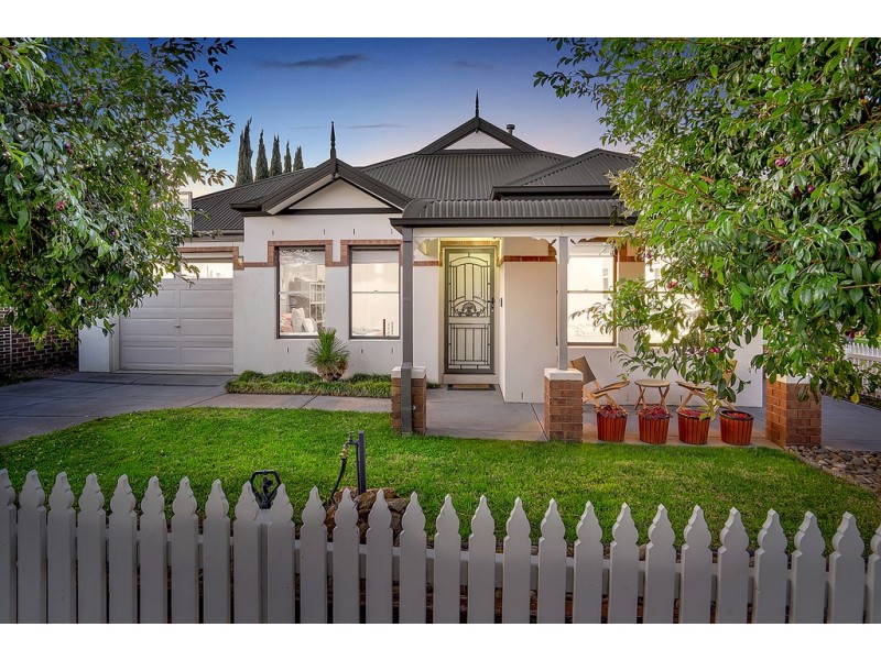 9 Royal Troon Way, Craigieburn VIC 3064