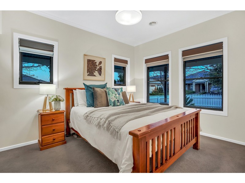 9 Royal Troon Way, Craigieburn VIC 3064