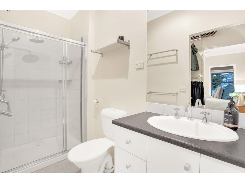 9 Royal Troon Way, Craigieburn VIC 3064