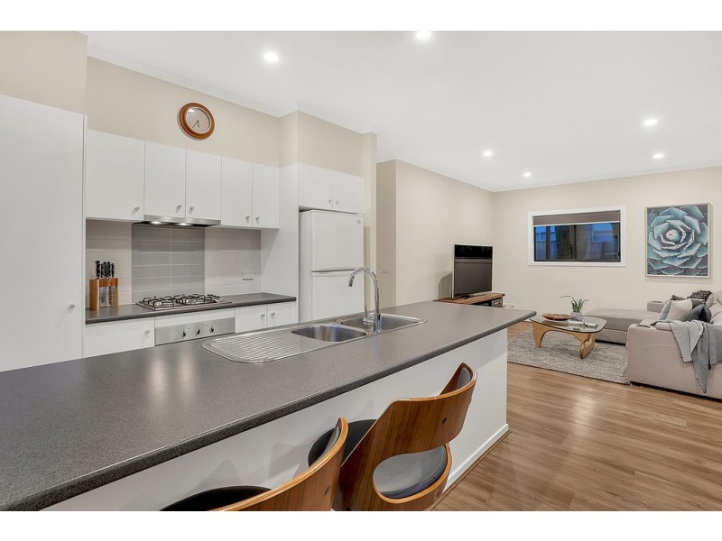 9 Royal Troon Way, Craigieburn VIC 3064