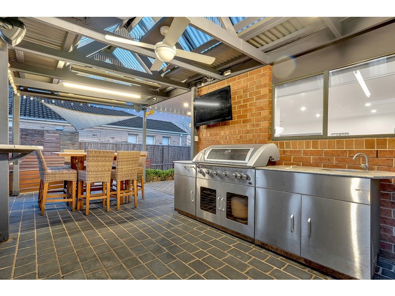 9 Royal Troon Way, Craigieburn VIC 3064