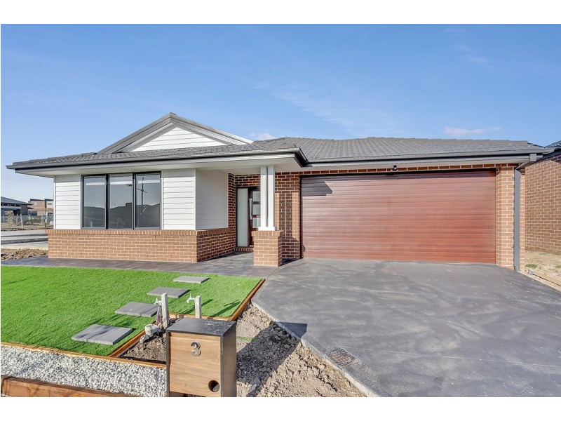 3 Bastings Avenue, Mickleham VIC 3064