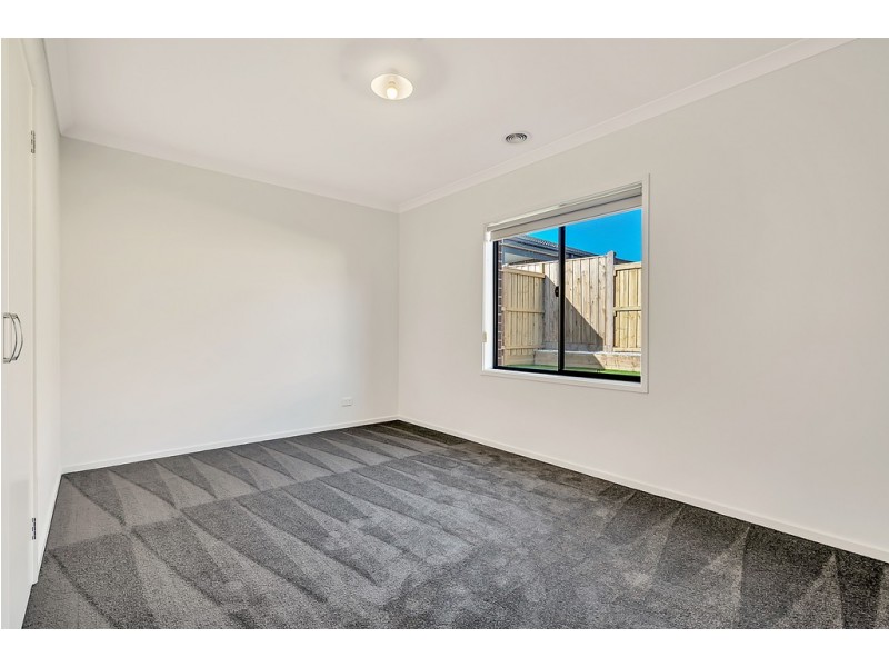 3 Bastings Avenue, Mickleham VIC 3064