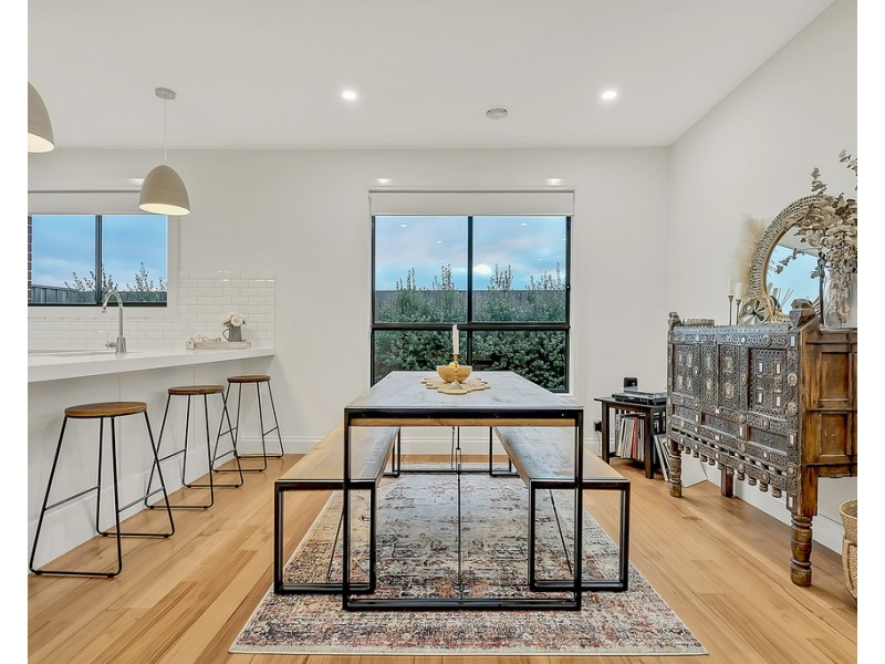 19 Troidini Entrance, Mickleham VIC 3064