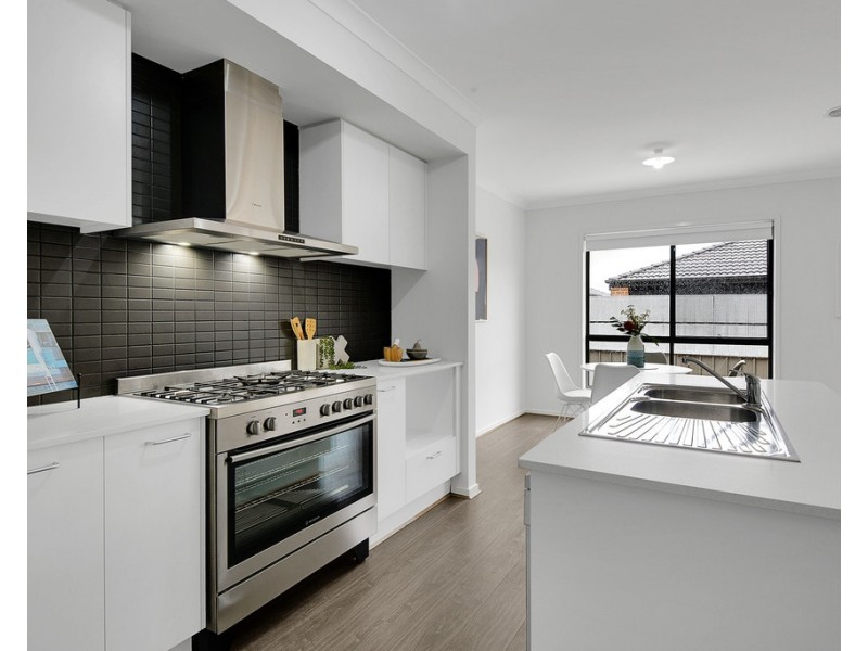 47 Loudon Circuit, Craigieburn VIC 3064