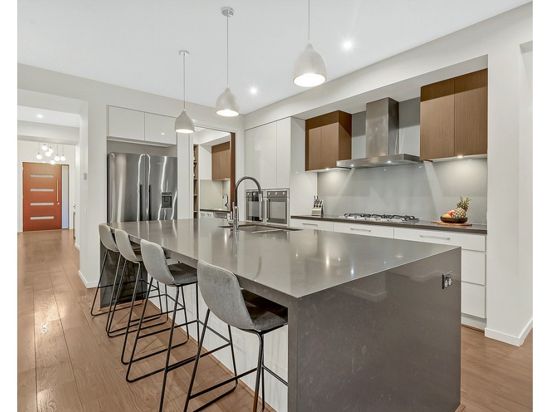 4 Hampstead Place, Craigieburn VIC 3064