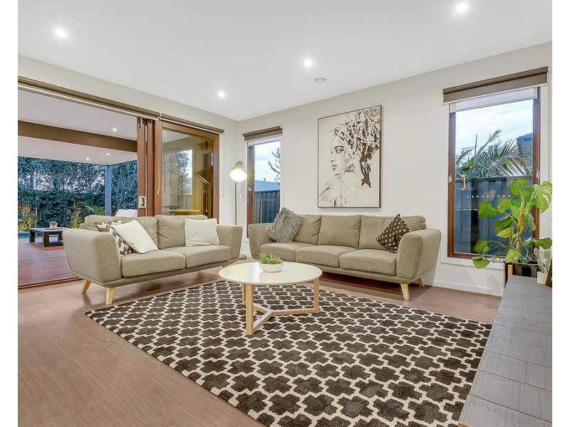 4 Hampstead Place, Craigieburn VIC 3064