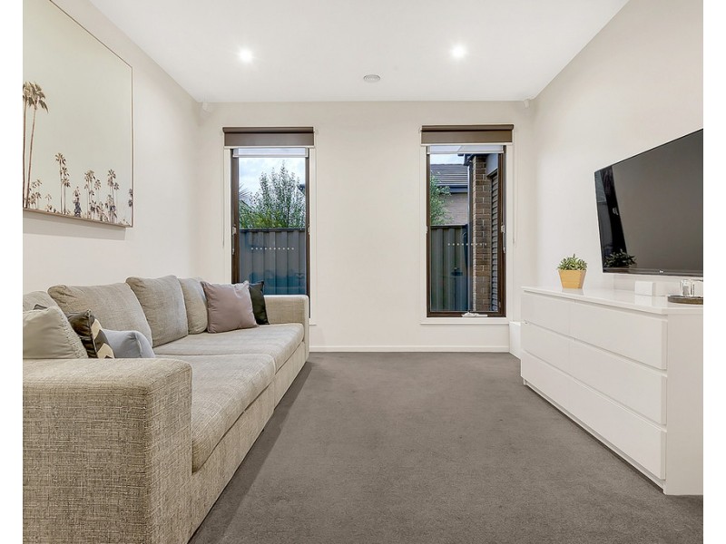 4 Hampstead Place, Craigieburn VIC 3064