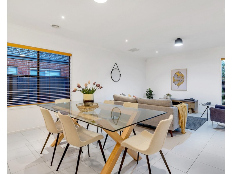 10 Eminence Way, Craigieburn VIC 3064