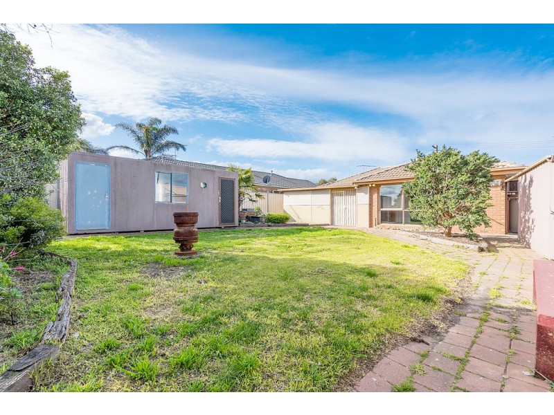 11 Silverton Court, Craigieburn VIC 3064