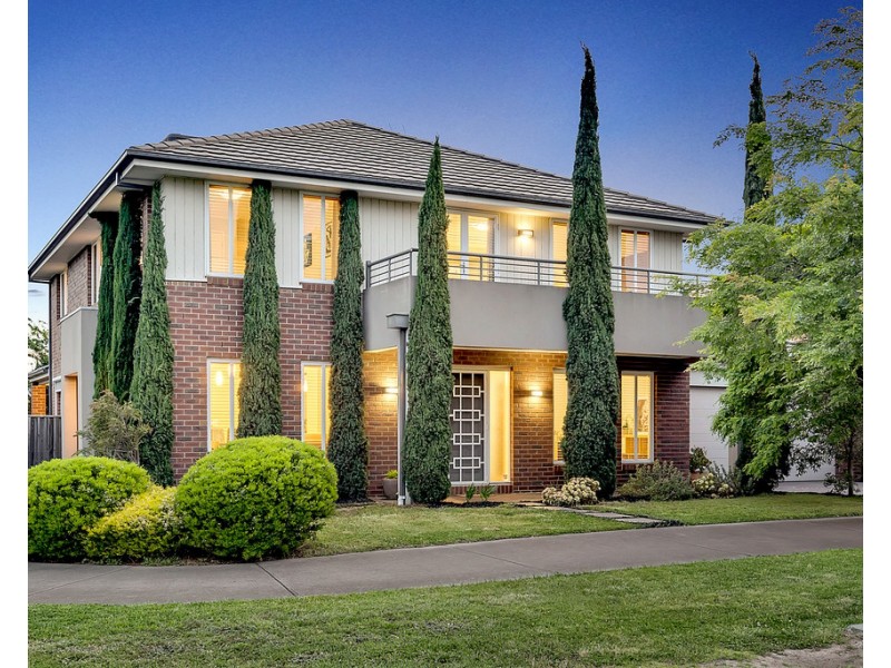 19 Bellfield Drive, Craigieburn VIC 3064