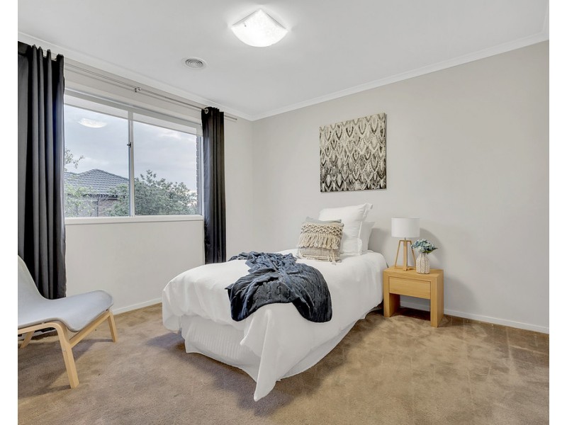 19 Bellfield Drive, Craigieburn VIC 3064