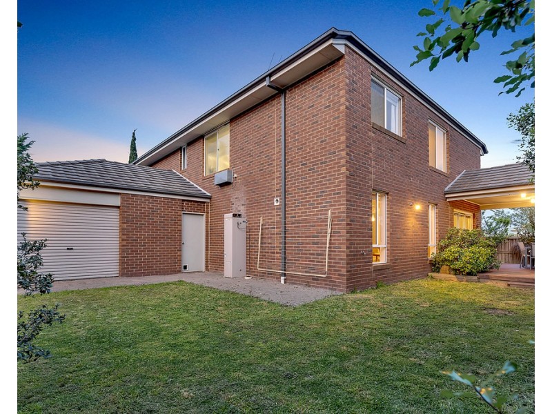 19 Bellfield Drive, Craigieburn VIC 3064